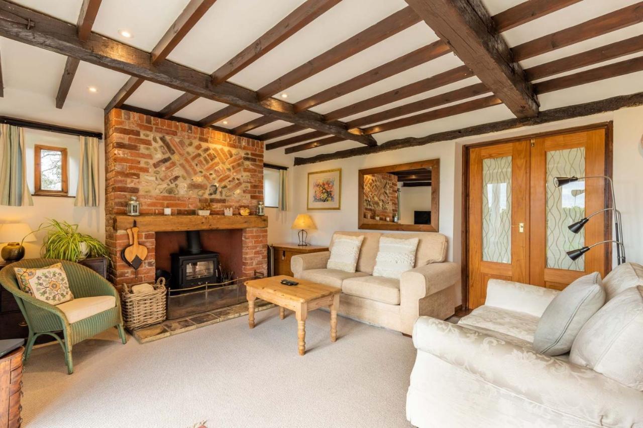 Host & Stay - Woodfalls Barn Burgh and Tuttington Εξωτερικό φωτογραφία